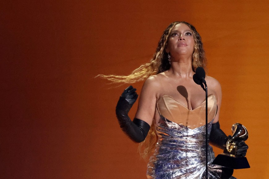 Beyonce accepts the award for Best Dance/Electronic Music Album for "Renaissance" during the 65th Annual Grammy Awards in Los Angeles, California, U.S., February 5, 2023. REUTERS/Mario Anzuoni TPX IMAGES OF THE DAY