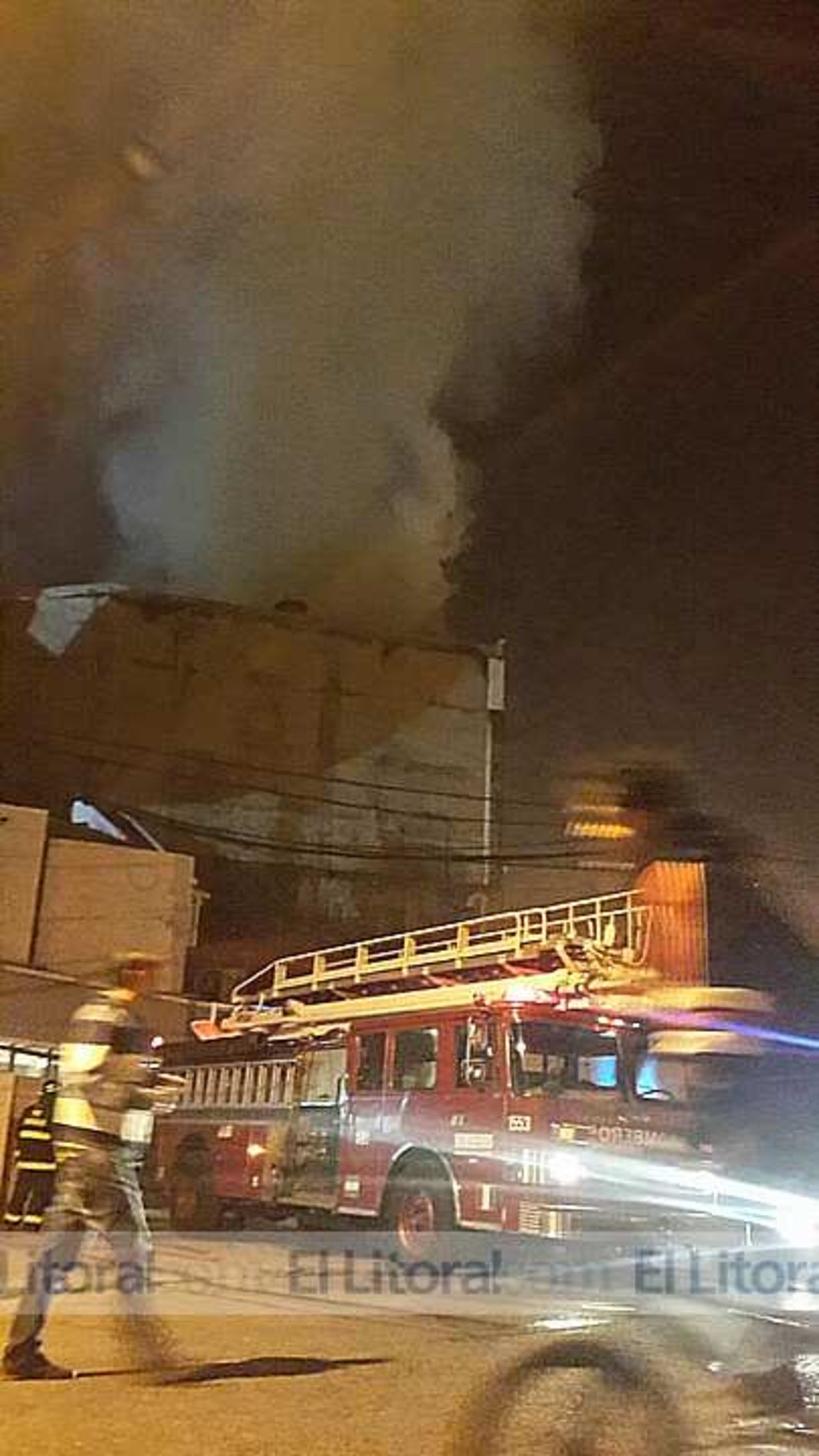 Voraz incendio en Coto