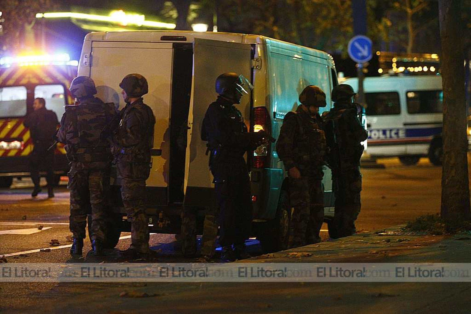 Operativo especial en las calles de París.