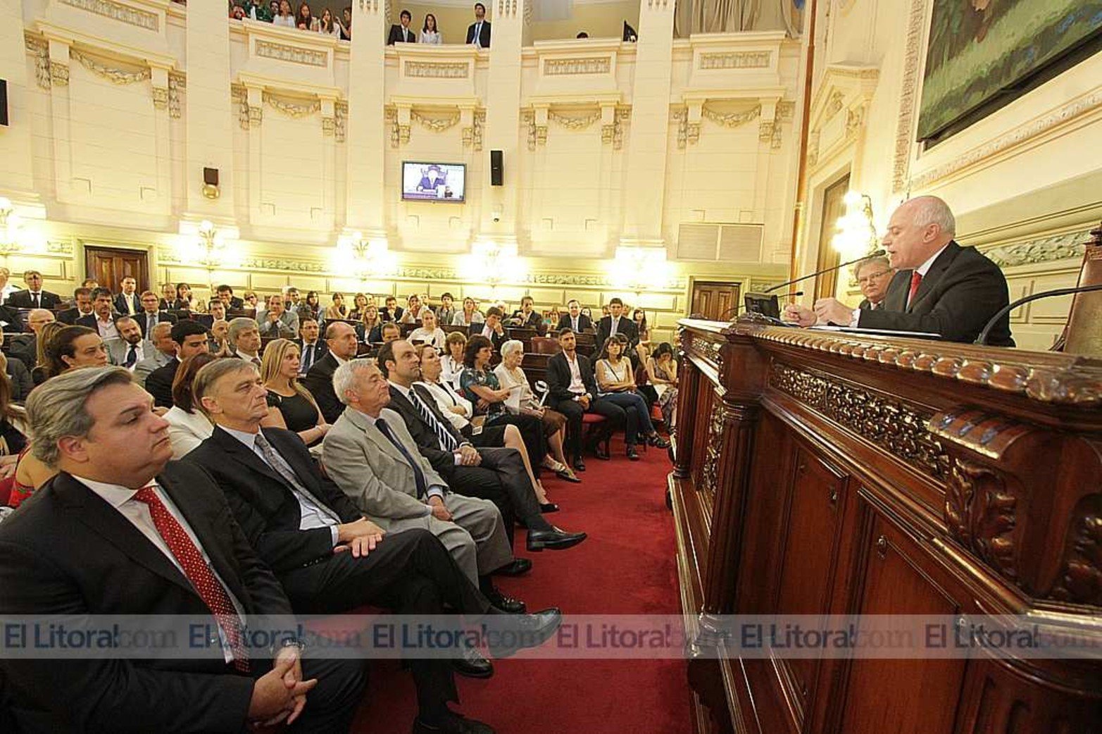 Jura en la Legislatura