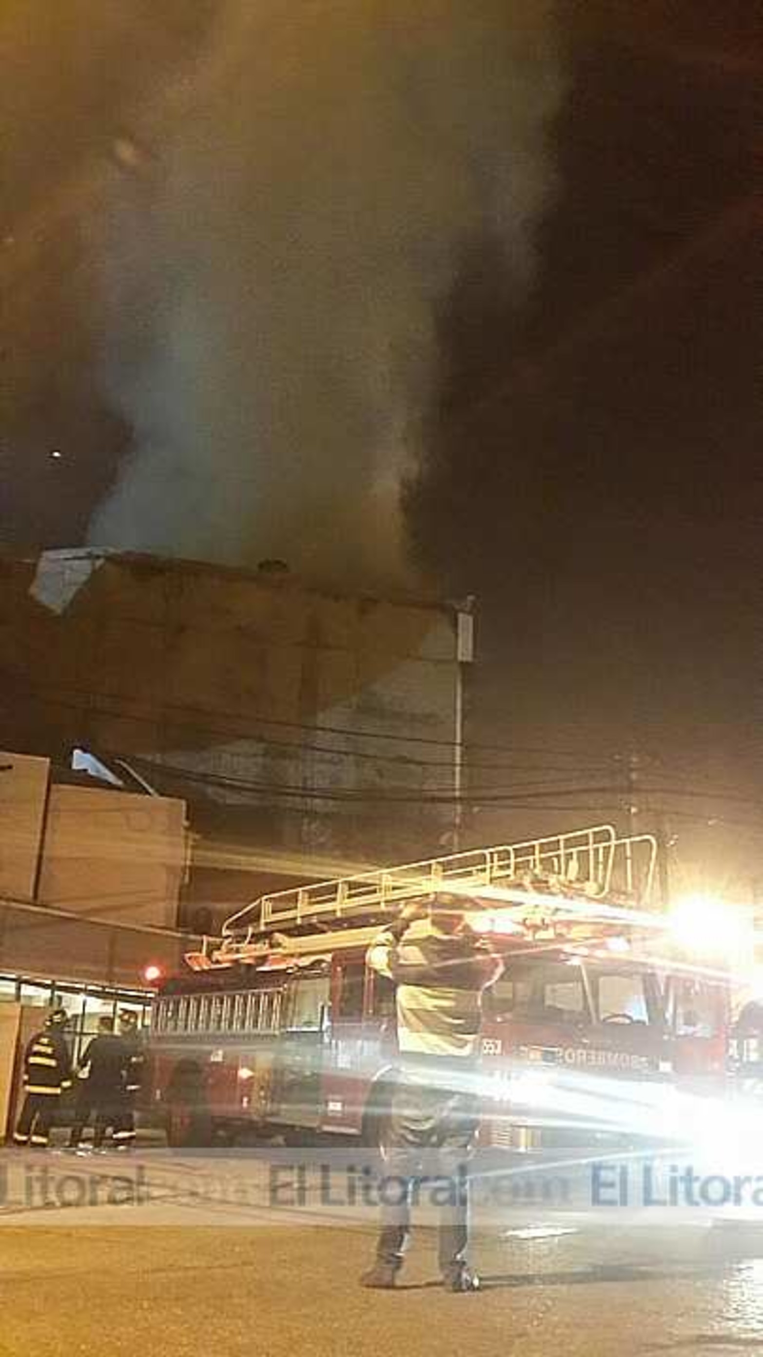 Voraz incendio en Coto