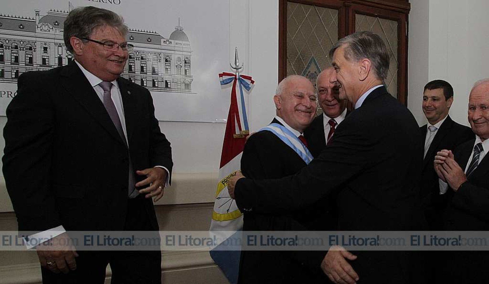 Traspaso de atributos en Salón Blanco Casa de Gobierno