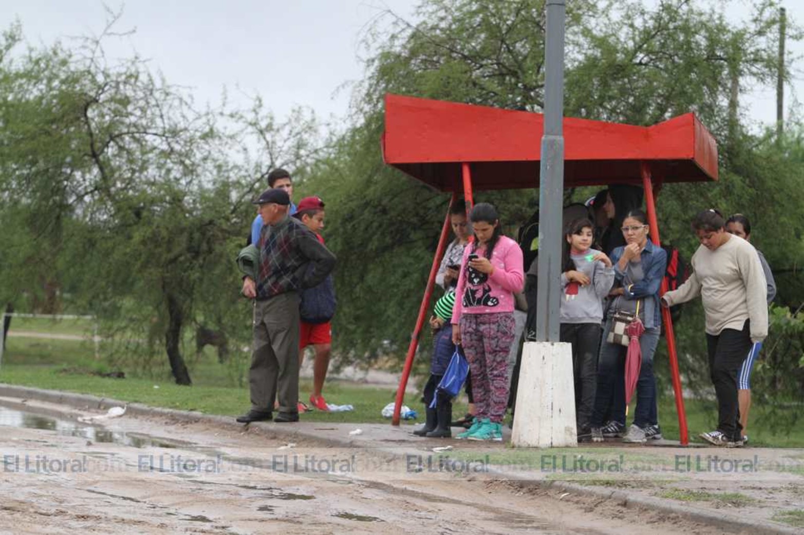 La garita de la manzana 2. Hasta ahí llega el colectivo.