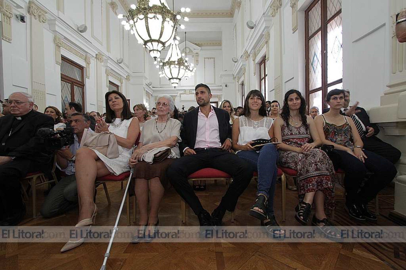 Traspaso de atributos en Salón Blanco Casa de Gobierno