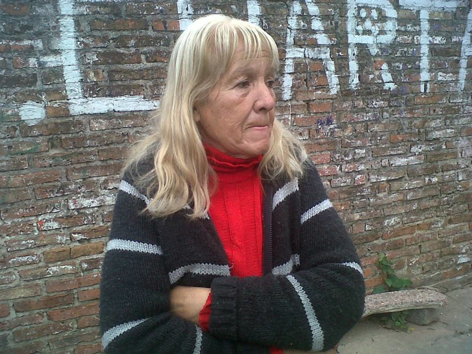 Acá hay daño a gran escala. Los que hacen estos atentados buscan perjudicar a gente de trabajo, dijo Elsa Barrera, la dueña del Ford Falcon incendiado en Juan de Garay y Lamadrid.