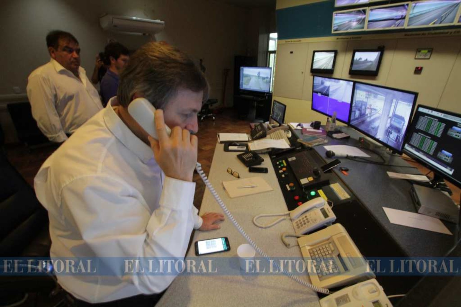 Controles del Comando. Augusto Cortés, Director Técnico.