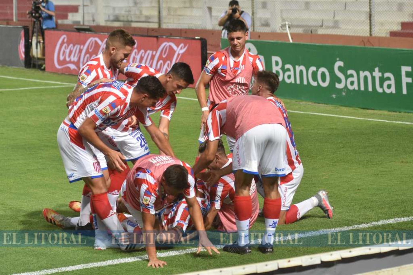 Unión y Lanús por la zona complementaria jugaron por la Copa Diego Maradona.