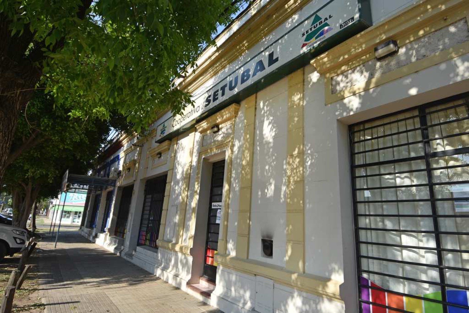 La sede está ubicada en Regimiento 12 de infantería 939, casi avenida General Paz.