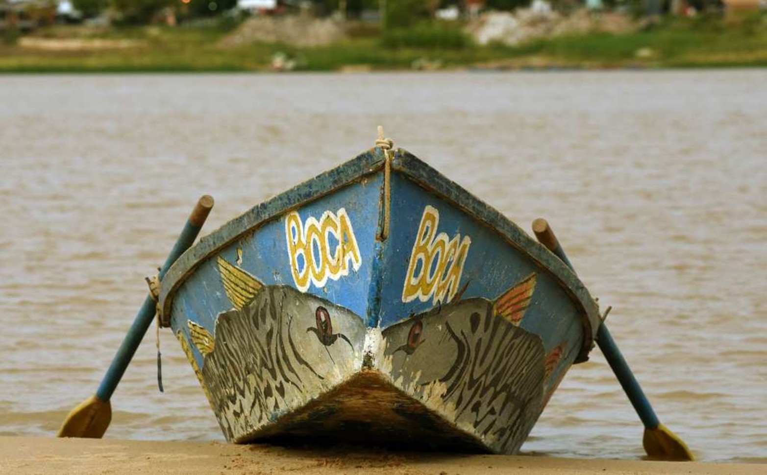 Surubí de Boca. En el marco de una actividad cultural varias canoas fueron intervenidas en Puerto Sánchez.