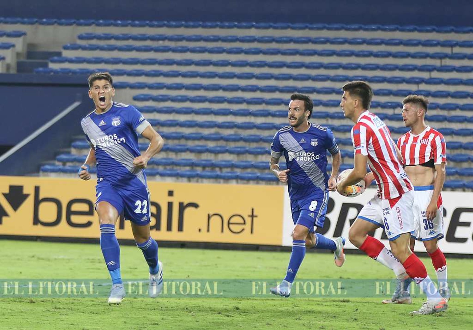 Unión logró una pase que quedará en la historia del club. Entrar a octavos de final de la Copa Sudamericana.