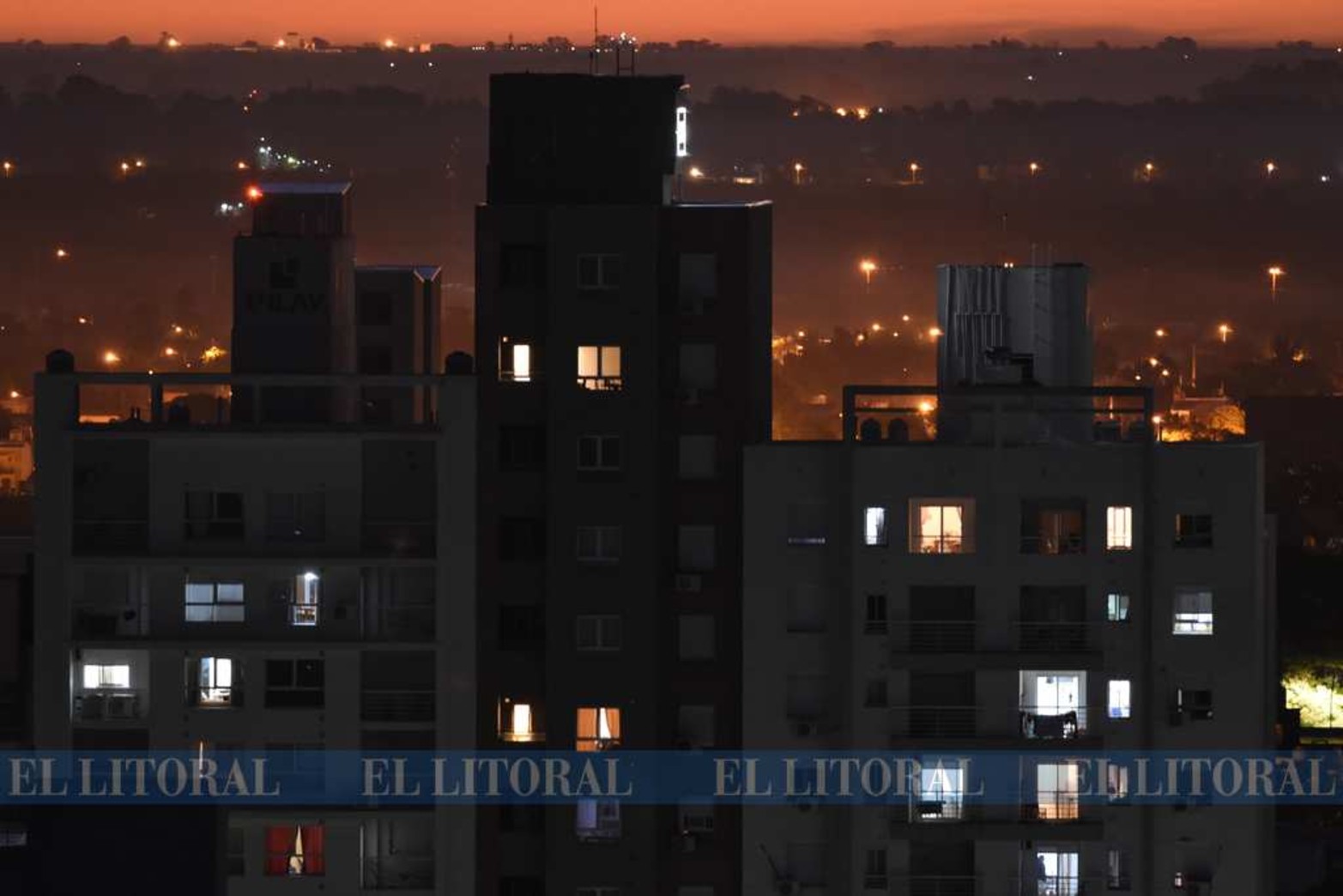 Vistas nocturnas de la ciudad.