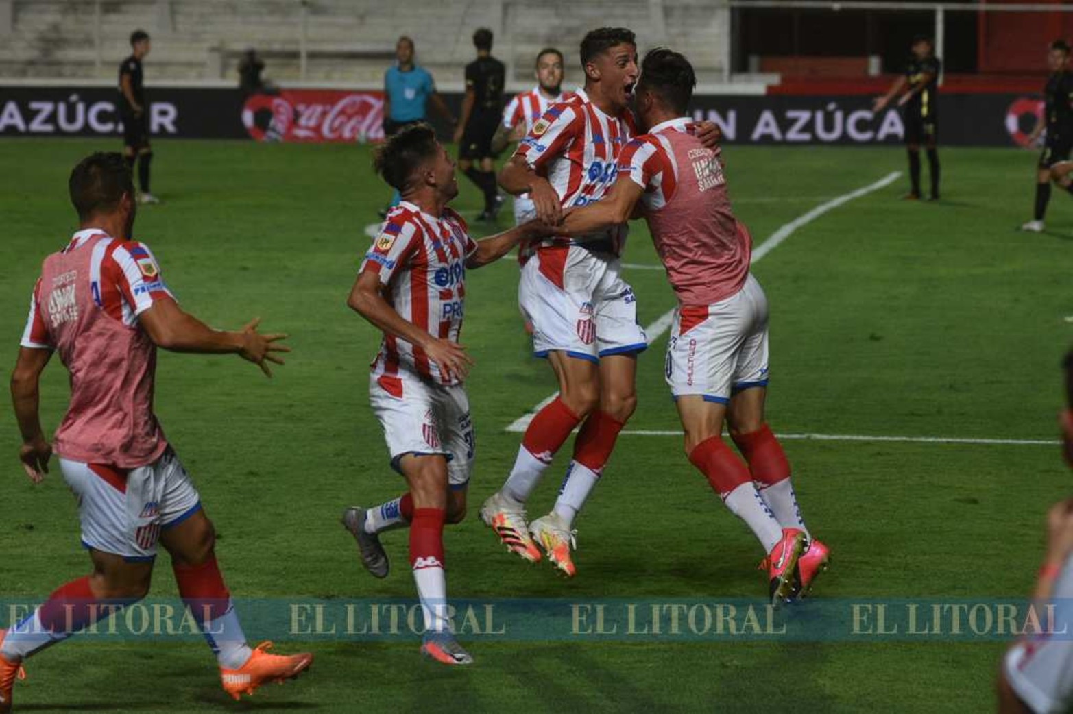 Unión y Lanús por la zona complementaria jugaron por la Copa Diego Maradona.