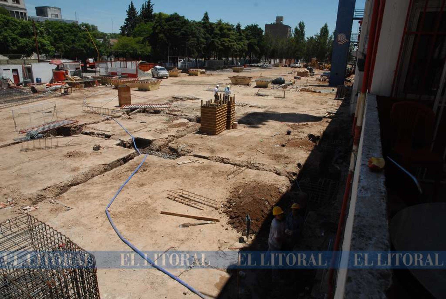 28 de enero de 2013. El sector del estacionamiento y de las canchas para el precalentamiento fue ocupado por la nueva estructura.