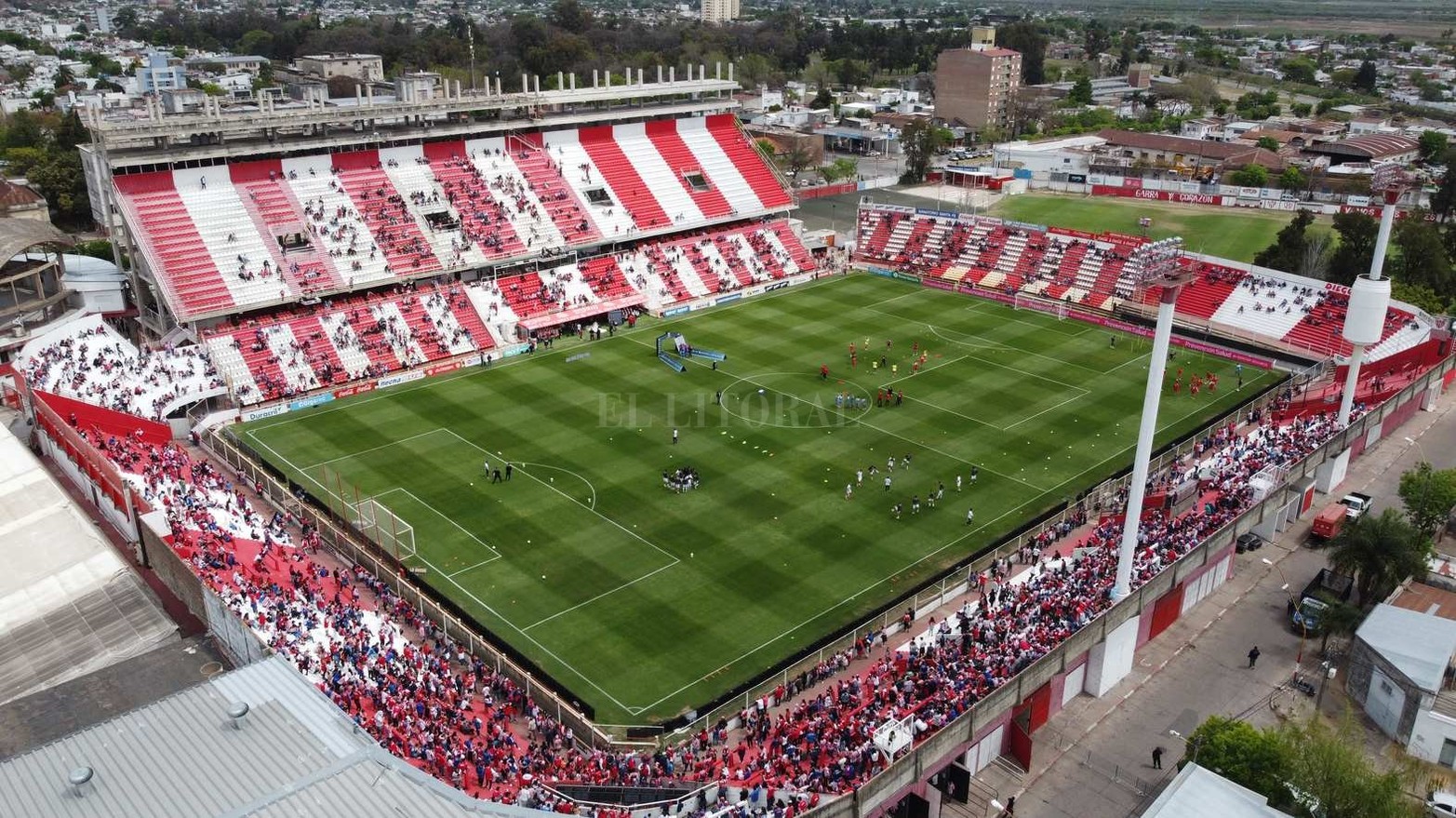 Desde la cámara del drone de El Litoral, así fue el regreso de los hinchas de Unión en la fecha 15 del torneo que enfrentó a Platense.