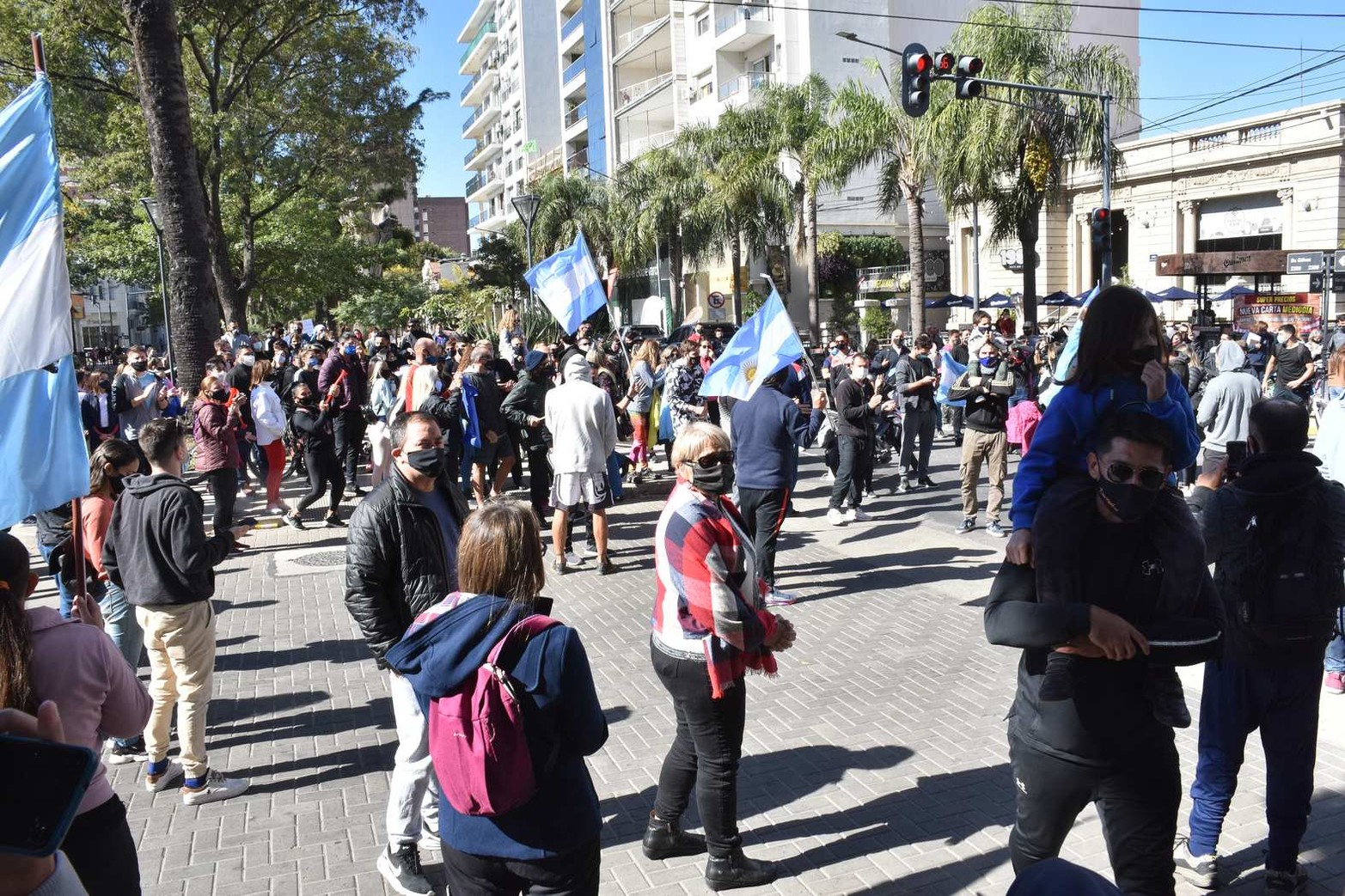 Los dueños de gimnasios piden poder abrir. Argumentan que  son parte de la solución y que hacer actividad física es salud.