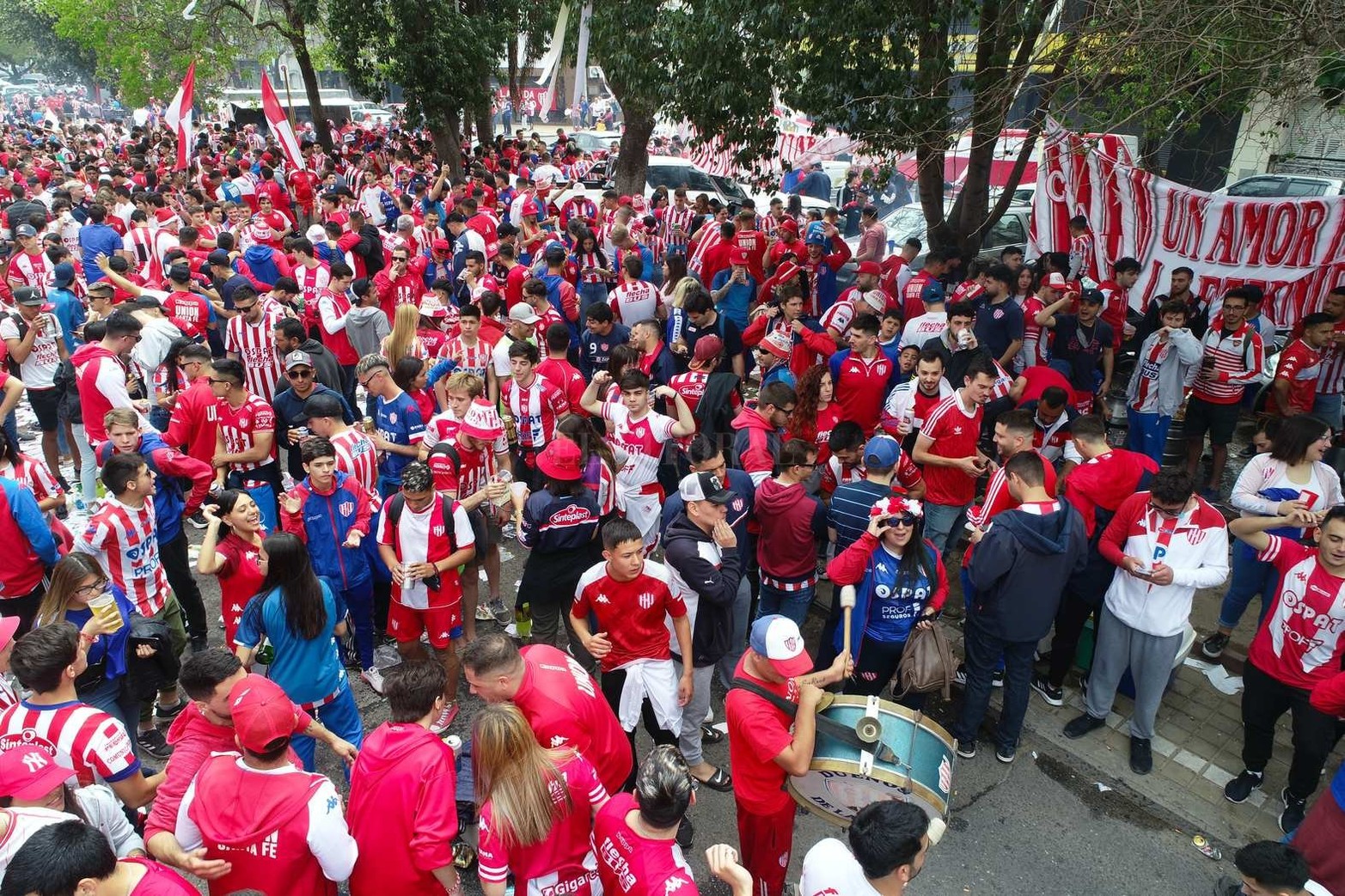 Desde la cámara del drone de El Litoral, así fue el regreso de los hinchas de Unión en la fecha 15 del torneo que enfrentó a Platense.