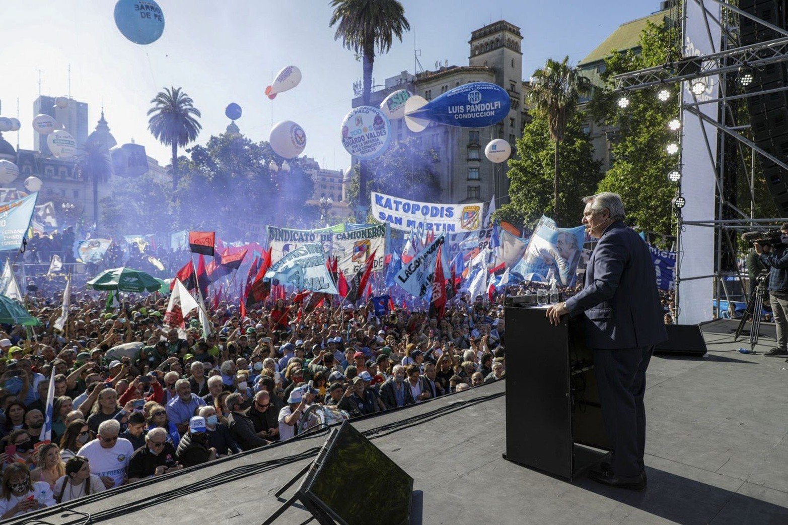 El presidente Alberto Fernández fue el único disertante en el acto por el Día de la Militancia que se realizó hoy en Plaza de Mayo.
