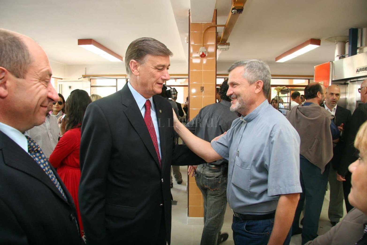 15 de abril de 2009. En la reapertura panificadora Furman junto al entonces gobernador Hermes Binner.