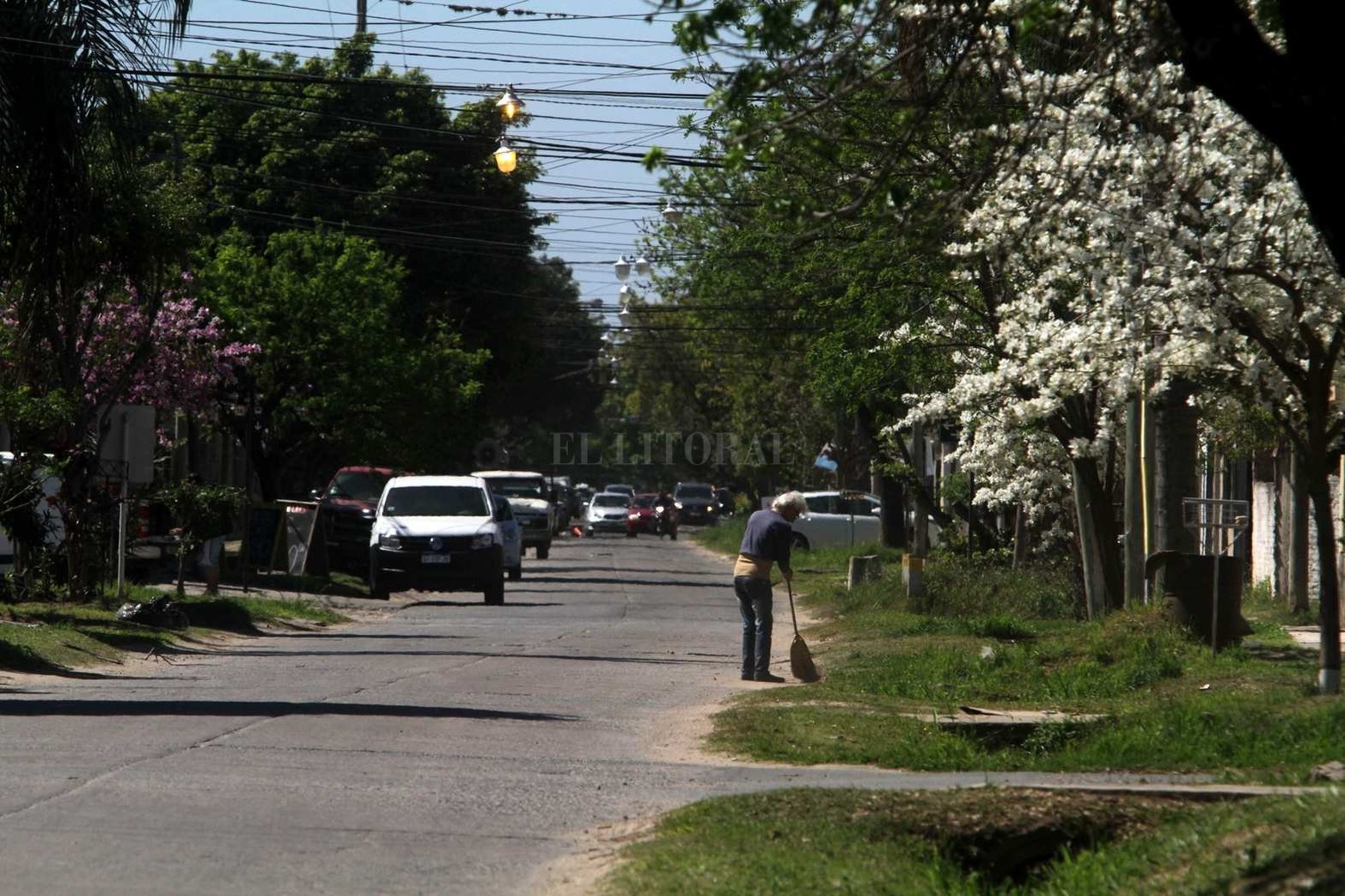 Insalubre. Las zanjas a cielo abierto constituyen un reclamo en el barrio ya que, por más limpias que se mantengan, son focos de contaminación y generan malos olores.