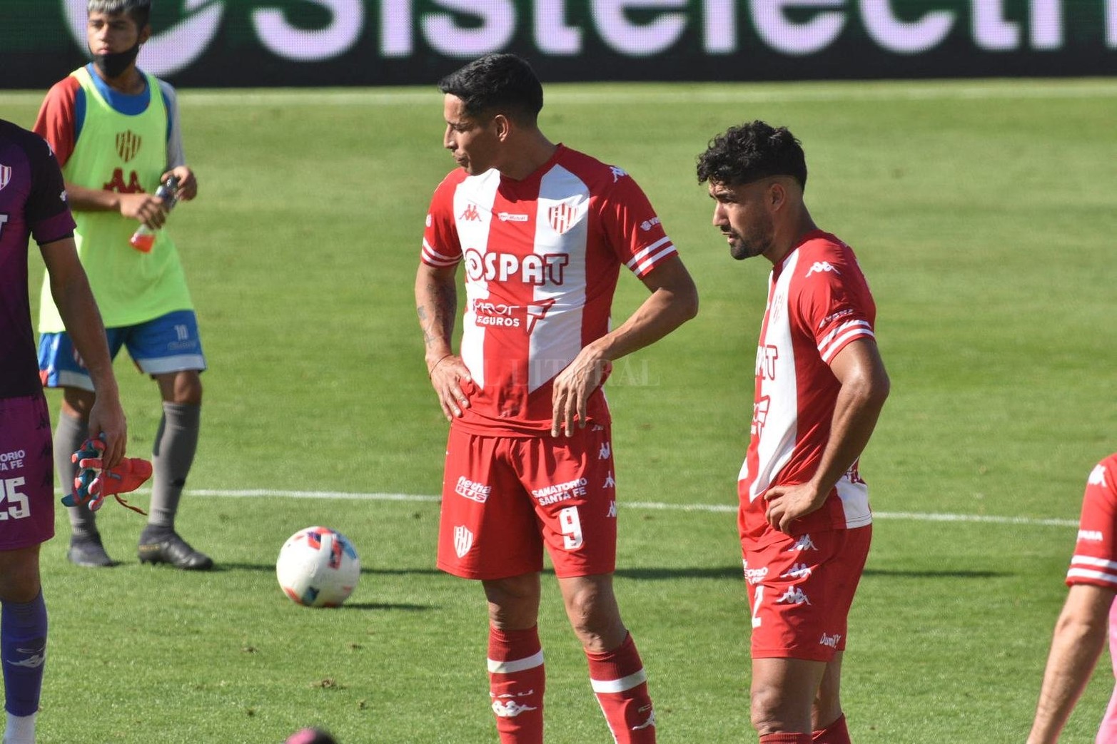 Por una nueva fecha del torneo local el equipo de Azconzábal cayó por 2 a 0 ante el Pincha. Los goles, ambos en el primer tiempo, fueron de Manuel Castro y Gustavo Del Prete.