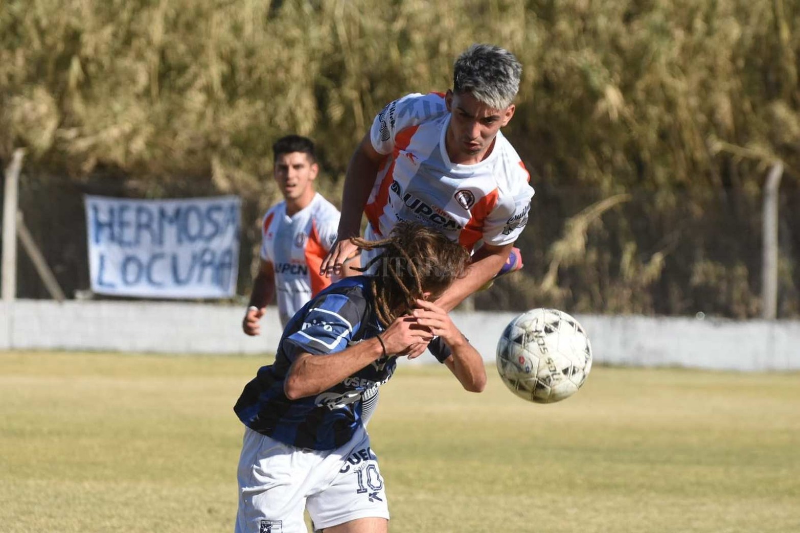 Por la fecha 9, el puntero La Salle visitó a Cosmos.