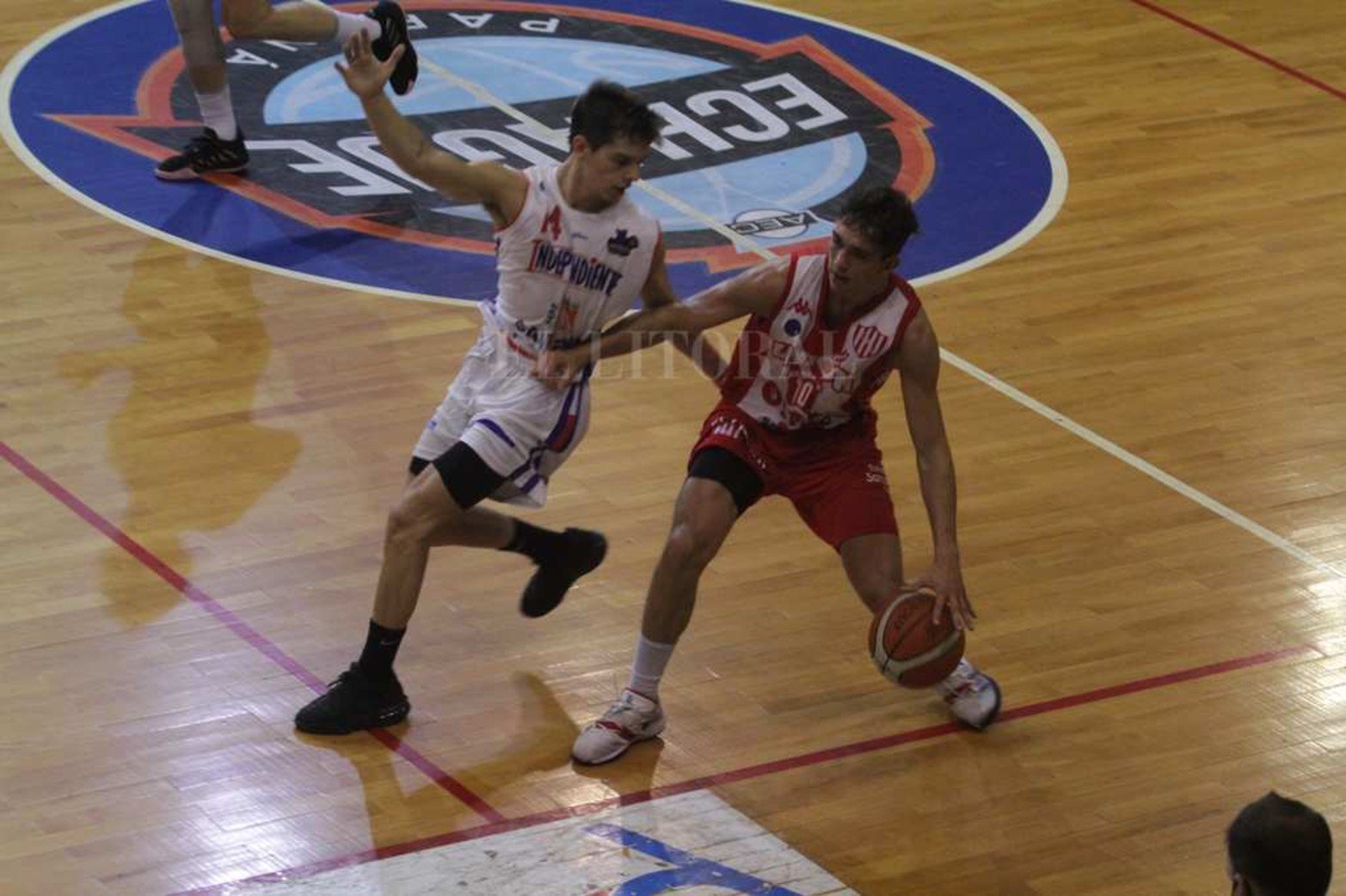 Por la segunda jornada de la Conferencia Norte disputada en la cancha de Echagüe en la ciudad de Paraná, Unión derrotó a Independiente 81 a 66 y volvió a ganar luego de haber perdido en la primera fecha.