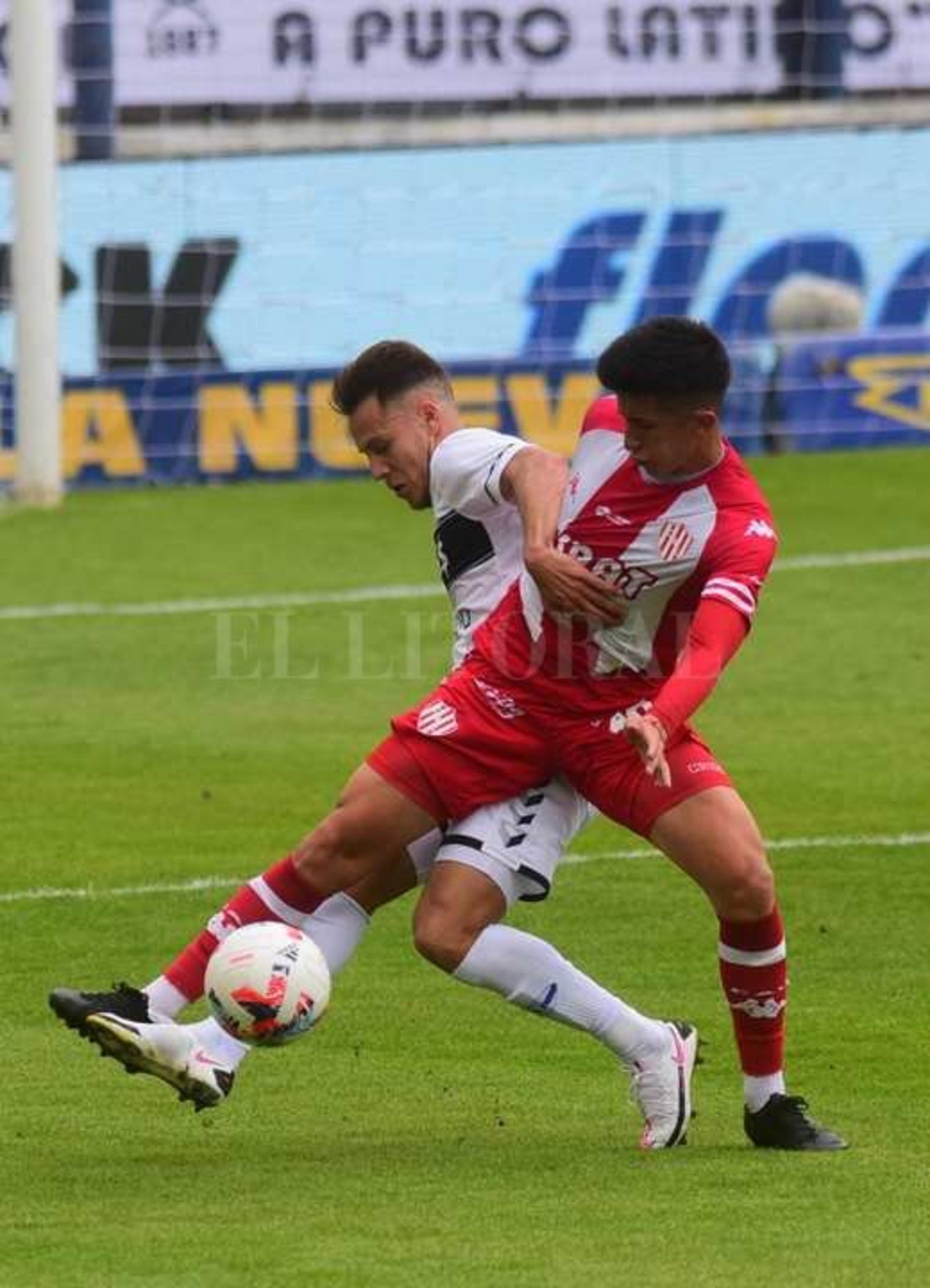 El Tatengue perdió por 1 a 0 contra el Lobo de La Plata y continúa con la racha negativa en la Liga Profesional de Fútbol.