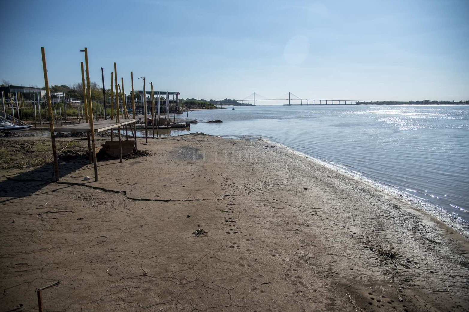 La bajante del Paraná bate récord histórico en Rosario.