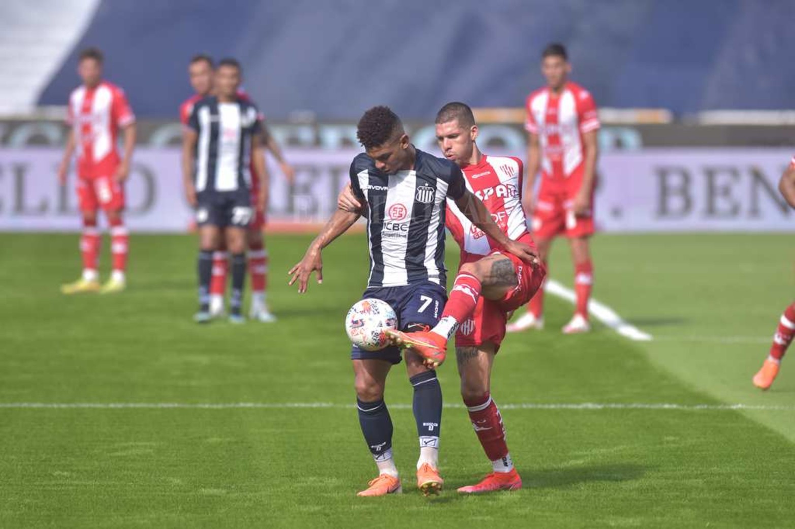 Unión cayó por segunda vez en diez fechas. En los dos últimos partidos de visitante recibió siete goles en contra.