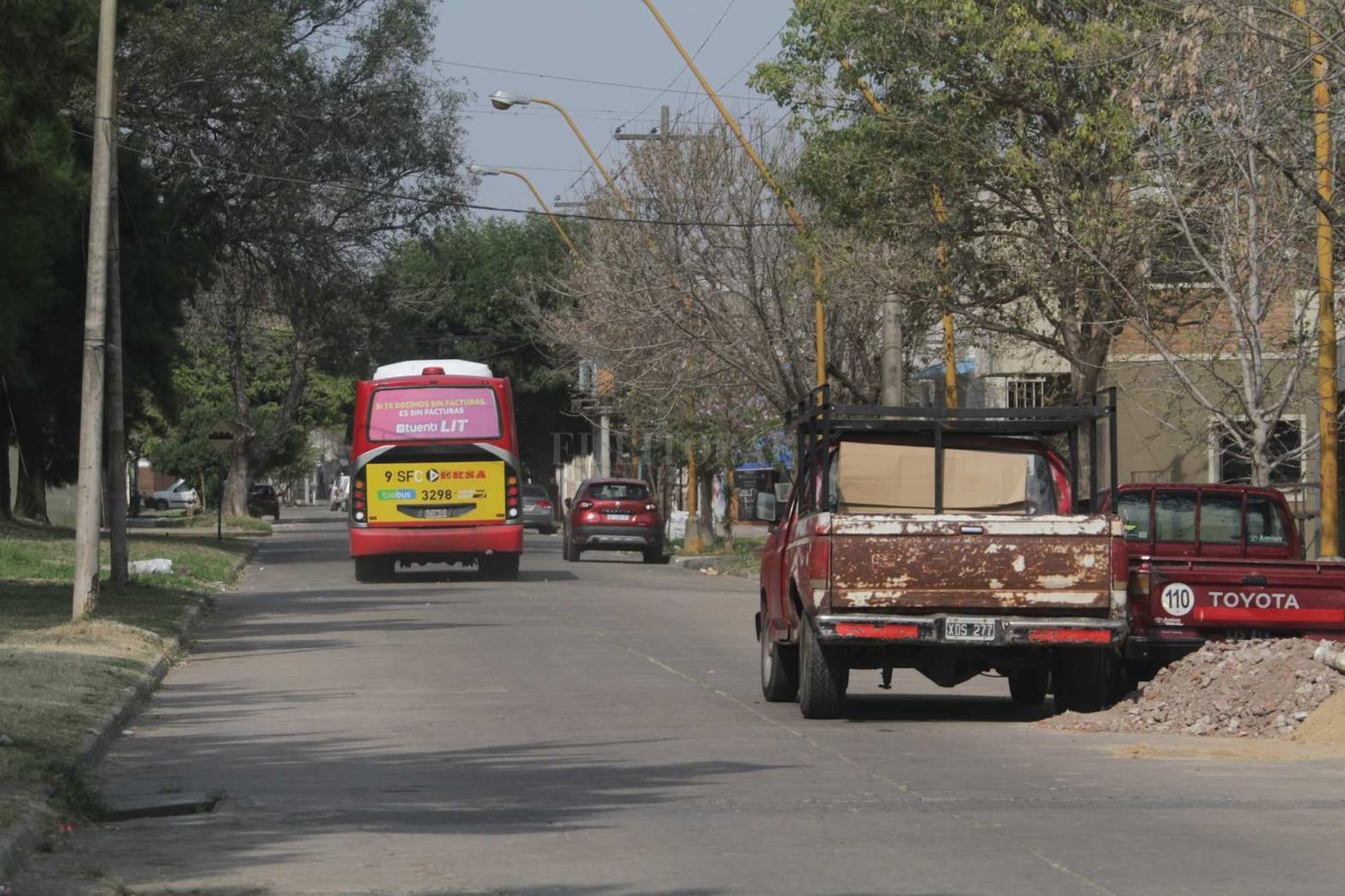 El transporte de pasajeros es una de las cuestiones que los vecinos piden que se normalice.