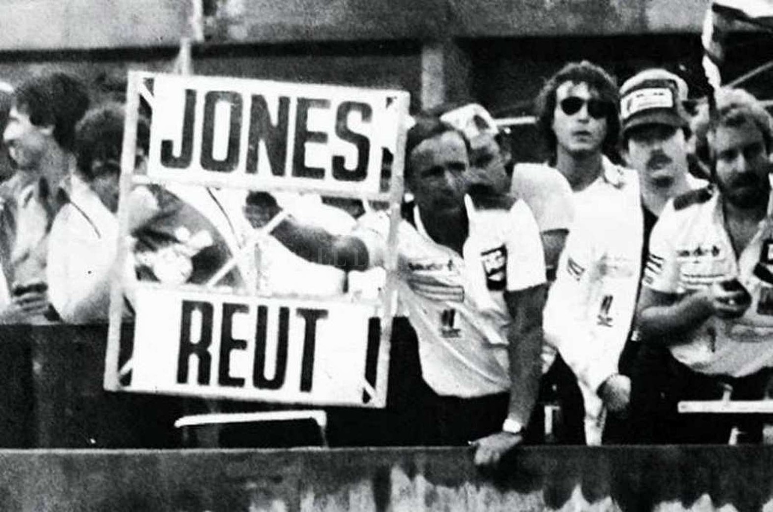Como le pidieron... Hubo orden de equipo en Brasil en 1981 para que deje pasar a Alan Jones, su compañero de equipo en Williams y principal candidato al título de ese año.