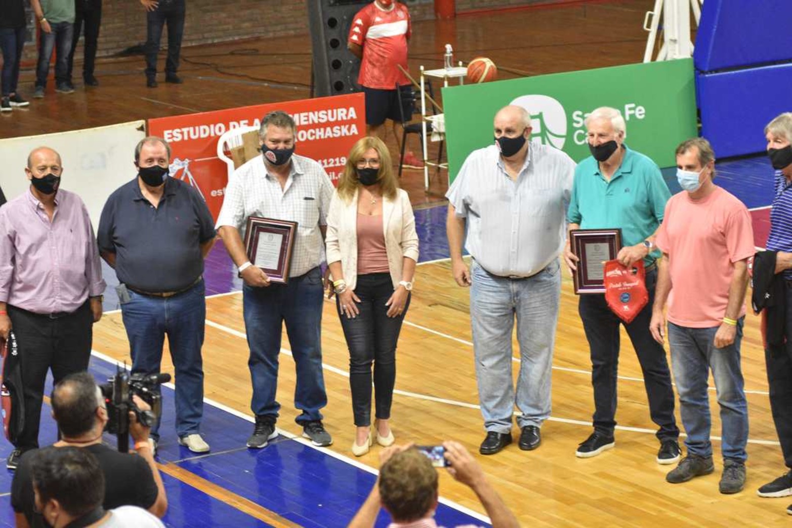 En el inicio de la Liga Argentina de básquet (la segunda categoría a nivel nacional) Unión lo goleó a Colón por 84 a 62.