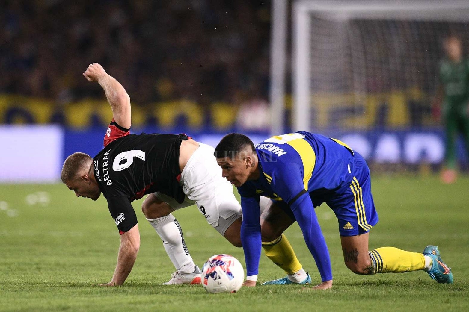 Colón empató 1 a 1 con Boca. Sobre el final del partido pudo empatarlo con gol de Lucas Beltran.