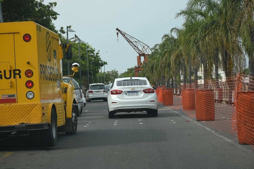 Por peligro desmoronamiento vallado preventivo en dique I puerto