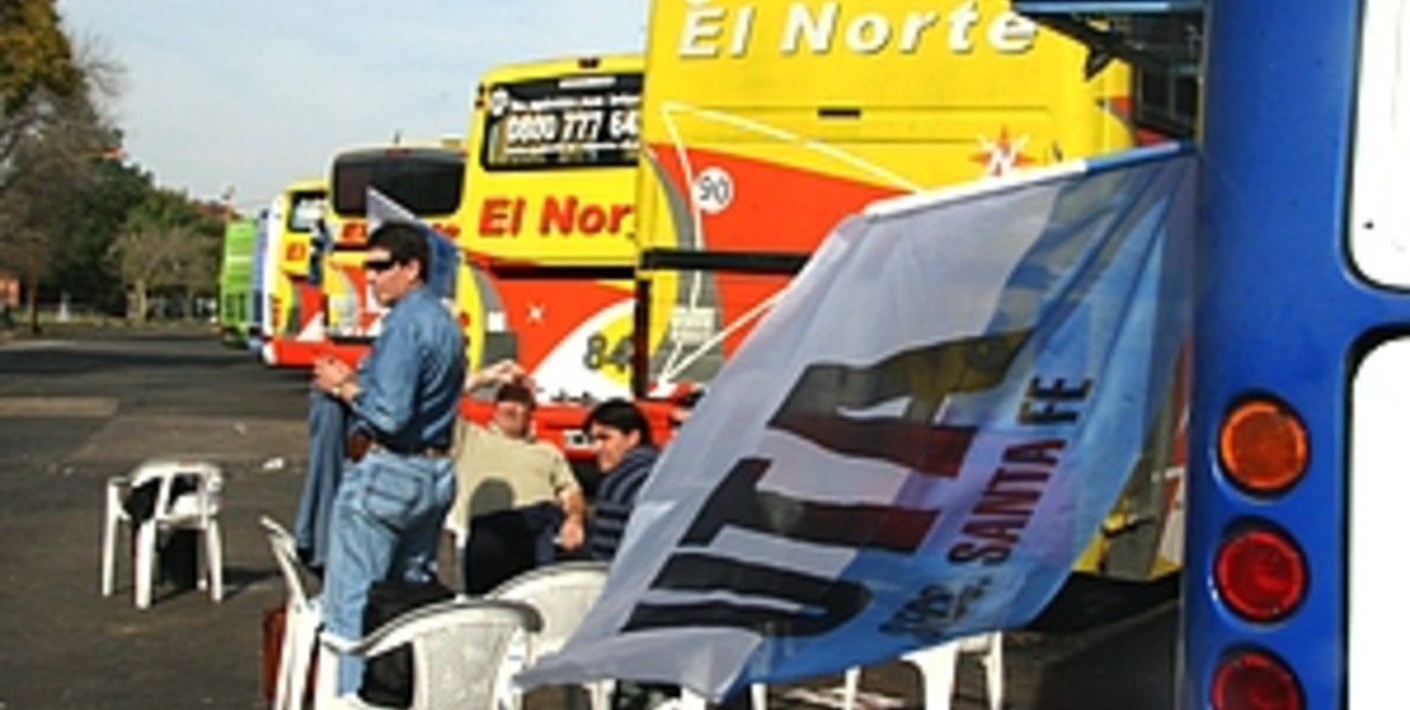 Desde La 0 Hora De Este Jueves Hay Paro De Choferes De Colectivos De Larga Distancia El Litoral 5880