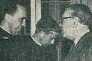 ELLITORAL_70760 |  Archivo El Litoral Jorge Mario Bergoglio en 1965 con Jorge Luis Borges, de visita en Santa Fe para comentar  Cuentos originales , el libro que había prologado.
