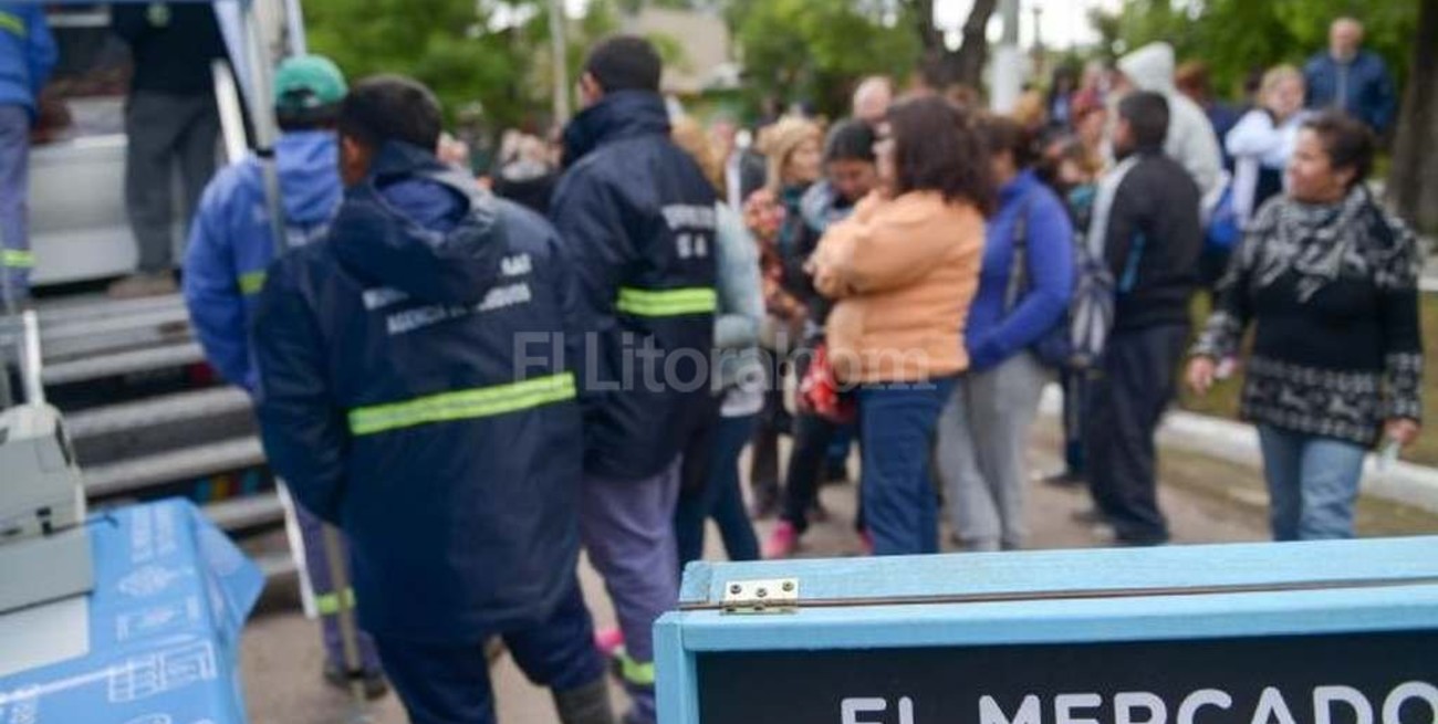 Oficializan la creación del programa "El mercado en tu barrio"