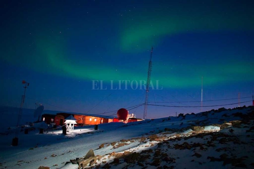 Se viralizaron las fotos de la Aurora Austral en Argentina y las redes  enloquecieron