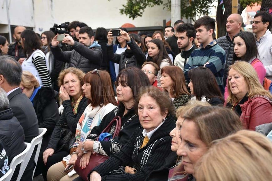 ELLITORAL_262104 |  Flavio Raina Un siglo. Con un emotivo acto, la escuela Almirante Brown festejó sus 100 años de servicio a la comunidad santafesina.