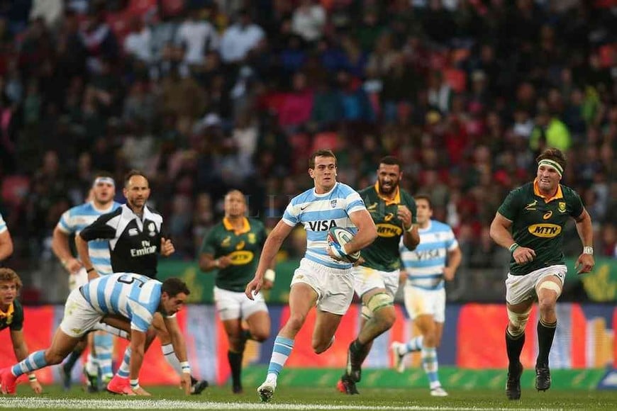 ELLITORAL_331902 |  Archivo Emiliano Boffelli encabeza un ataque de Los Pumas, en un partido ante los Boks, disputado en Port Elizabeth, en el marco del Rugby Championship. Este año, no volverán a medirse.