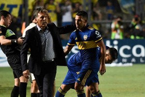 ELLITORAL_363869 |  Gentileza Quiere tenerlo. Russo espera que Tevez llegue para enfrentar a Talleres y definirá si continúa con línea de tres.