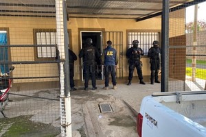 ELLITORAL_385824 |  El Litoral En Alvear al 7600 (barrio Guadalupe Oeste) se secuestró material estupefaciente y quedó detenida una mujer de 47 años.