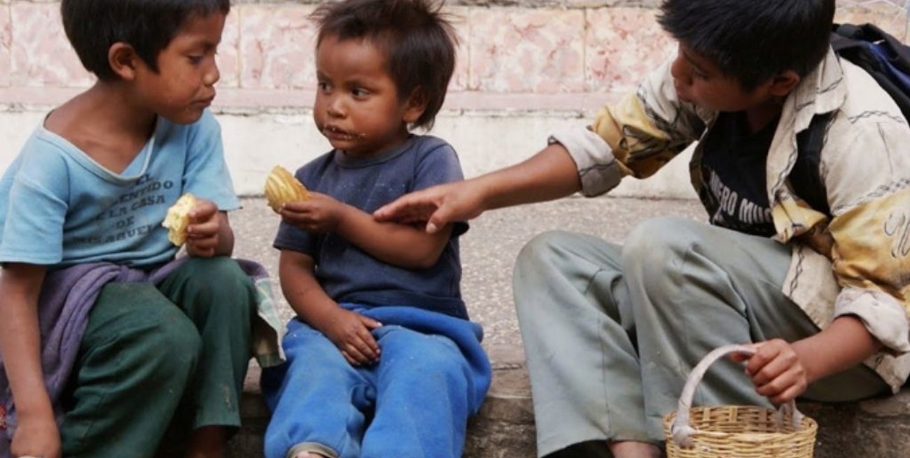 El 641 De Los Niños Y Adolescentes Vive En Hogares Pobres Dos Millones Padecieron Hambre Este 0950