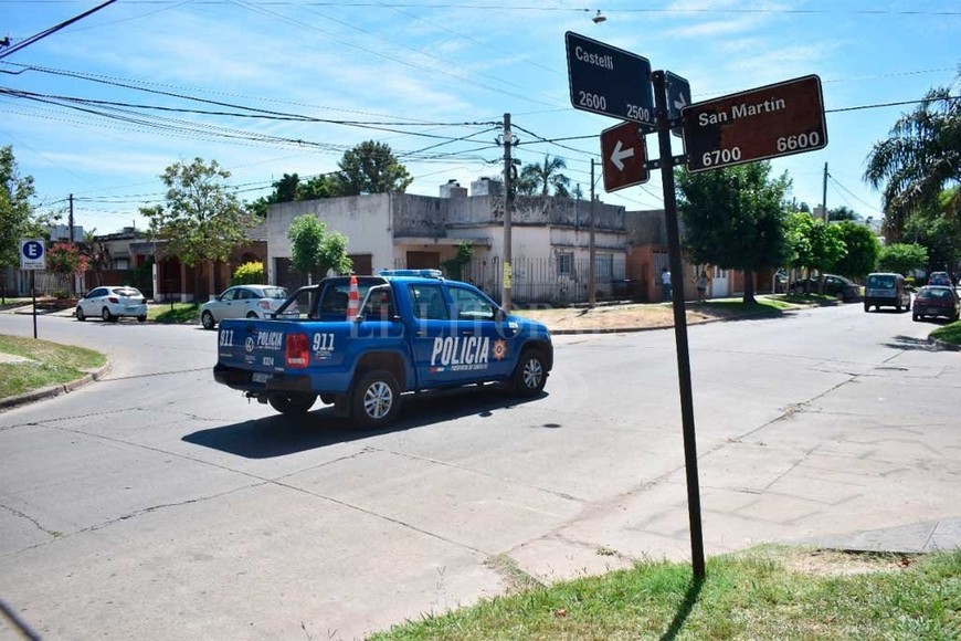 ELLITORAL_425458 |  El Litoral En San Martín y Castelli, perdió la vida un motociclista.