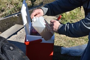 ELLITORAL_394861 |  Guillermo Di Salvatore Los estudios de laboratorio, para analizar la carga orgánica en el agua; el pH; la demanda química y bioquímica, arrojarían resultados en unos 7 días.