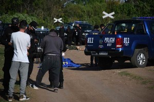 ELLITORAL_437838 |  Gentileza Las pistolas de los sicarios hacen estragos en la ciudad de Rosario.