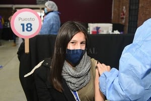 ELLITORAL_403009 |  Flavio Raina Hace más de diez días que se está otorgando un promedio de 45 mil turnos diarios para ser inoculado contra el coronavirus, informó la cartera sanitaria.