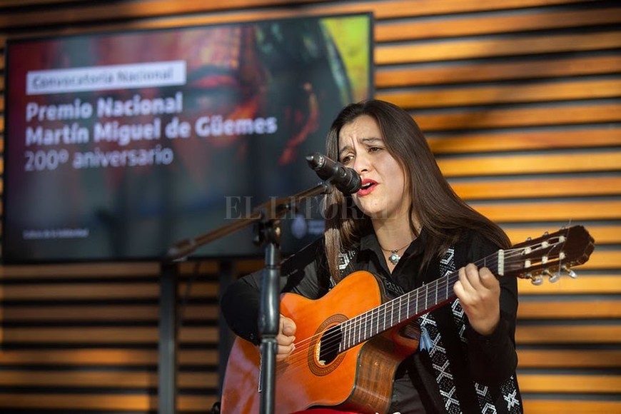 ELLITORAL_387714 |  Gentileza Cultura Nación Valeria Marianela Fernández, Primera Mención del certamen, emocionó con su composición  De sangre el lazo .