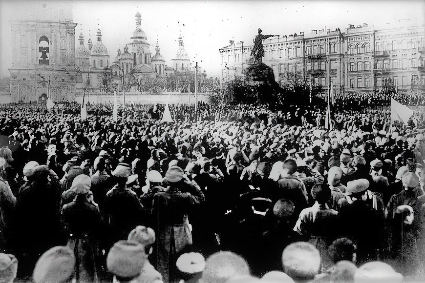 ELLITORAL_439480 |  Gentileza Plaza de Sofía en Kiev, 1917.