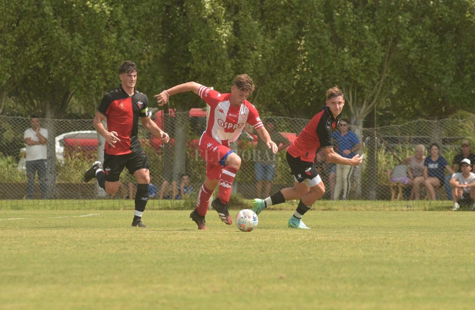 Con un gol al final del partido, Unión en reserva le ganó 1 a 0 a Colón.